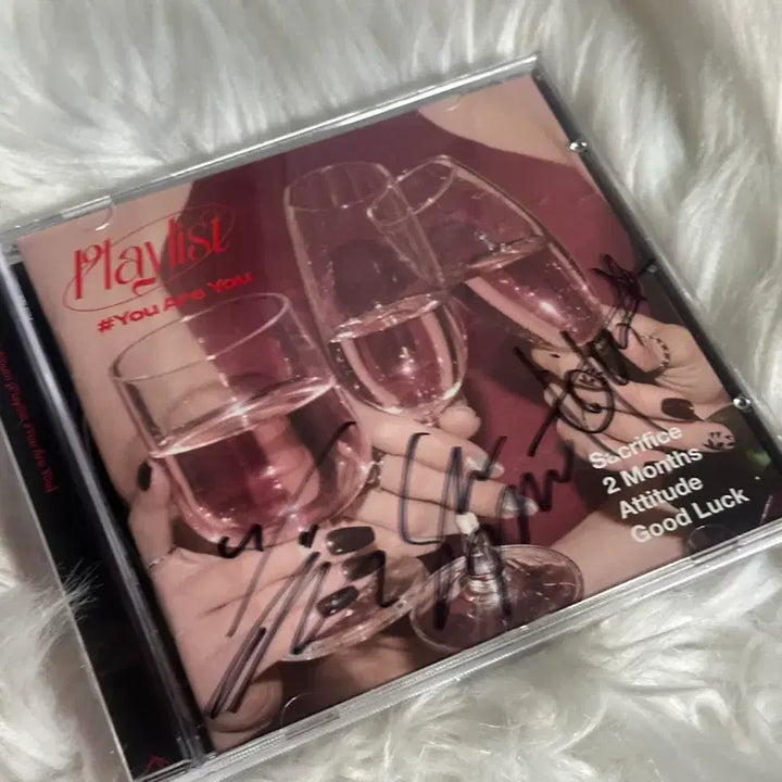 [BUNJANG] UAU Signed Album / UAU 친필 싸인 앨범