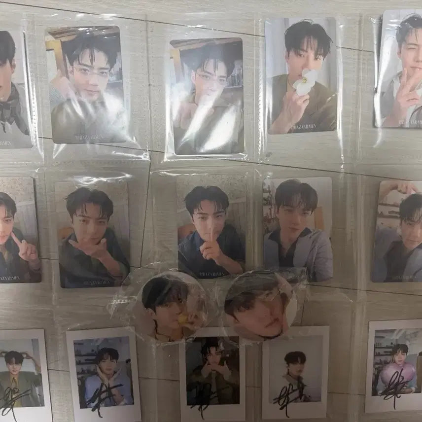 [BUNJANG] EXO Sehun China Magazine Photocard, Polaroid, Mini Poster, Badge Set / 엑소 세훈 중국 잡지 포토카드 폴라로이드 미니포스터 뱃지