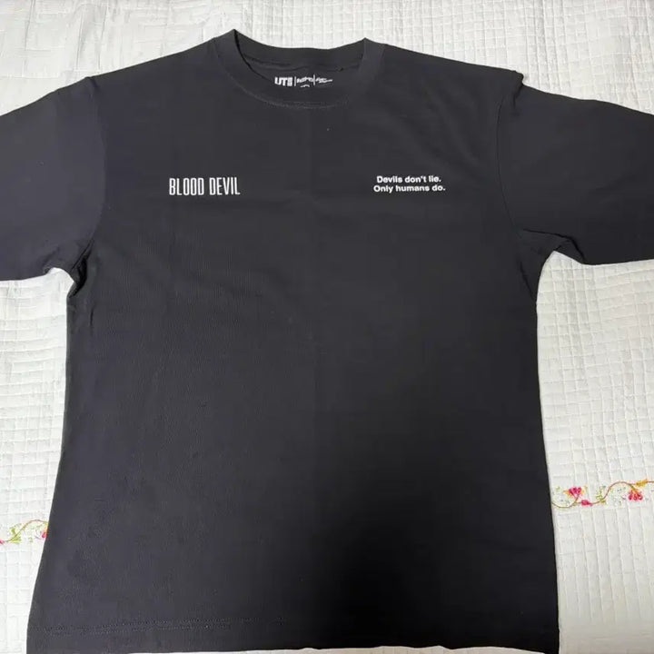 [BUNJANG] Chainsaw Man x Uniqlo Power T-Shirt / 체인소맨 유티 유니클로 콜라보 파워 티셔츠s
