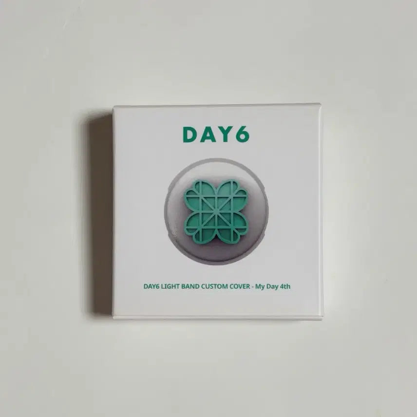 [BUNJANG] Day6 My Day 4th Photocard Holder Custom Cover / 데이식스 마데워치 커스텀 커버 네잎 클로버 My Day 4th 4기 원가이하 양도