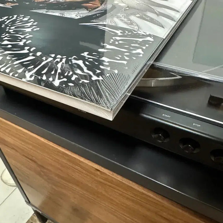 [BUNJANG] KC TRILOGY LP (Sealed) / KC TRILOGY LP (미개봉) 원가 이하로 판매합니다