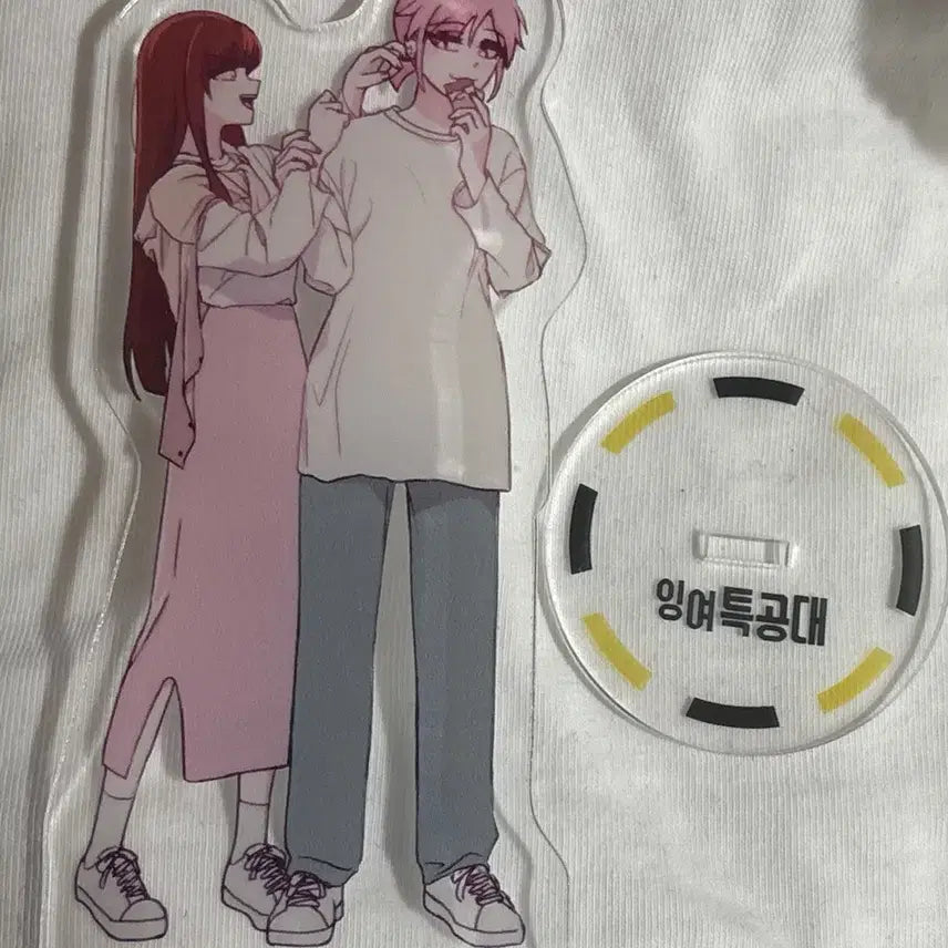 [BUNJANG] Ingyeo Special Forces Gyuri &amp; Hongyeon + Darae &amp; Yulseo Acrylic Stand Bundle Set / 일괄 | 잉여특공대 규리&amp;홍연 + 다래&amp;율서 아크릴 스탠드 판매합니다!