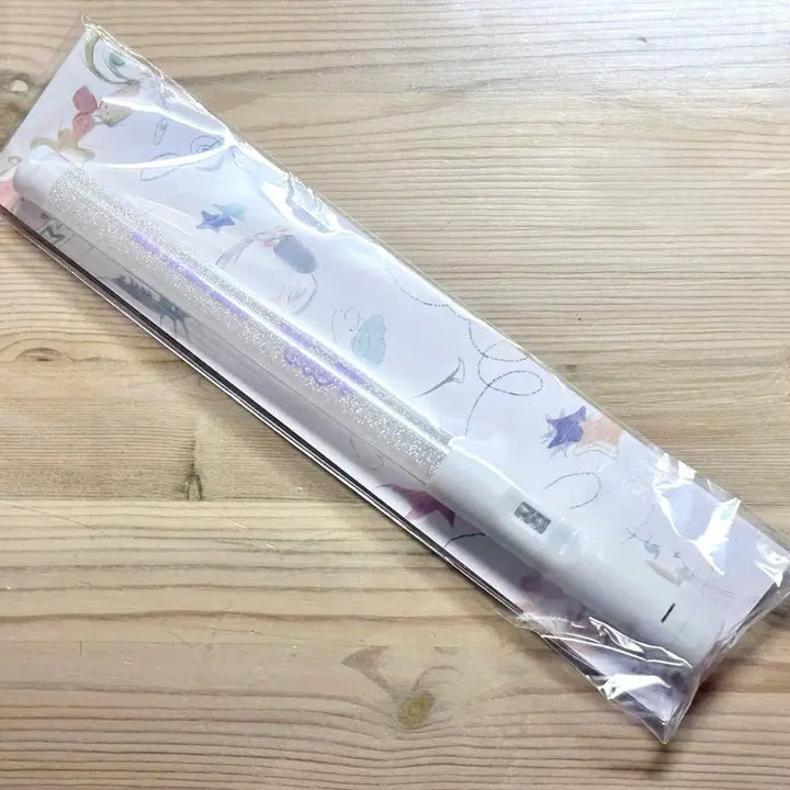 [BUNJANG] ILLIT Debut Promotional Lightstick (Sealed) / 아일릿 데뷔 활동 임시응원봉(미개봉)
