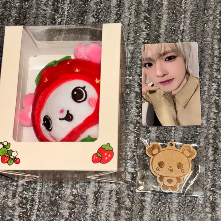 [BUNJANG] Wish Bakery Pangy Strawberry Doll Keyring Bundle Set / 위시베커리 딸기위시돌 팡이 세트