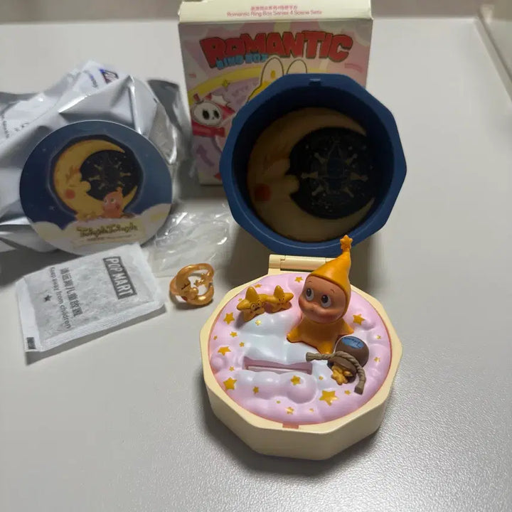 [BUNJANG] Pop Mart Romantic Proposal Ring Series 4 Little Star Twinkle Twinkle Figure / 팝마트 로맨틱 프로포즈링 시리즈 4 작은별 트윙클 트윙클