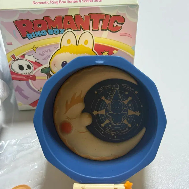 [BUNJANG] Pop Mart Romantic Proposal Ring Series 4 Little Star Twinkle Twinkle Figure / 팝마트 로맨틱 프로포즈링 시리즈 4 작은별 트윙클 트윙클