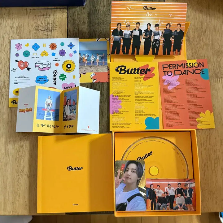 [BUNJANG] BTS Butter Album Lucky Draw Photocard and Weverse POB Set (Butter/Peach Versions) / 방탄 버터 앨범 랜덤포카 및 위버스 미공포 butter/peach 버전 세트