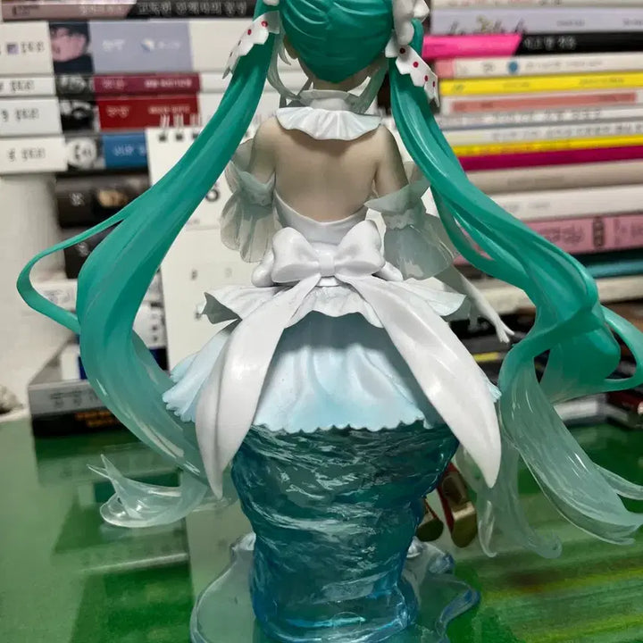[BUNJANG] Hatsune Miku White Costume Figure / 하츠네미쿠 피규어