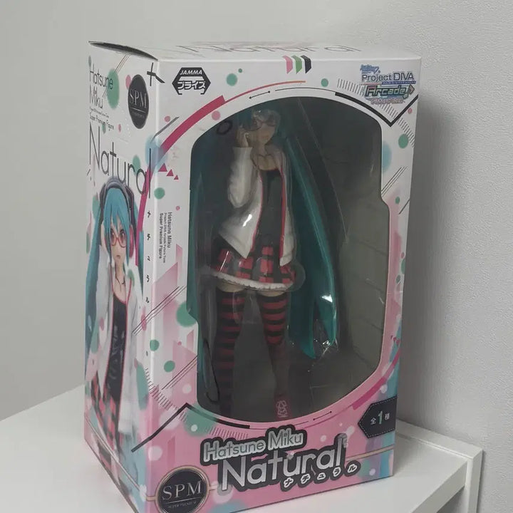 [BUNJANG] Hatsune Miku Project DIVA Natural Classic Glasses Figure / 하츠네 미쿠 프로젝트디바 내추럴 고전 안경 피규어