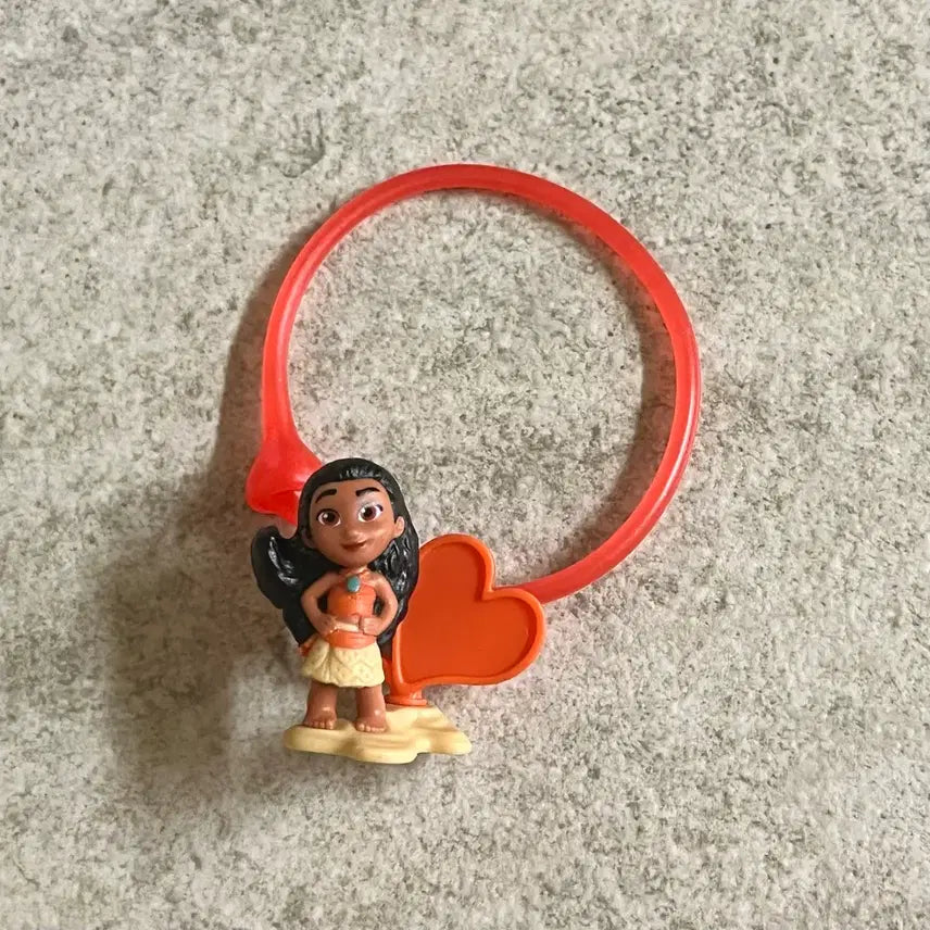 [BUNJANG] Kinder Joy Disney Moana Princess Figure Bracelet Gacha / 킨더조이 디즈니 모아나 공주 프린세스 피규어 팔찌 가챠