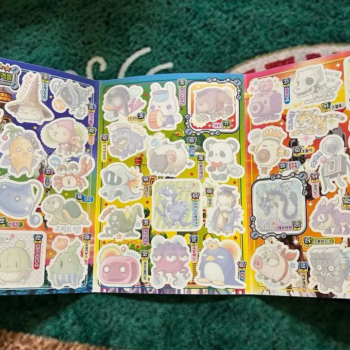 [BUNJANG] MapleStory Glow-in-the-Dark Monster Sticker Book / 고전문구 메이플스토리 야광 몬스터 씰스티커북 스티커북