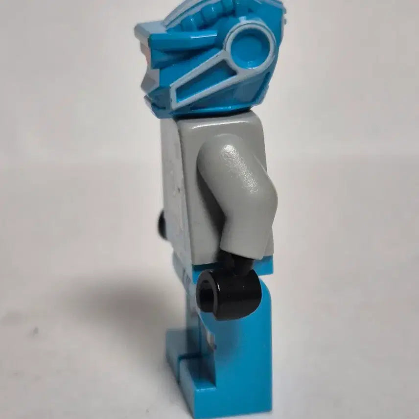 [BUNJANG] LEGO Galaxy Squad Blue Team Robot Assistant Minifigure 70700 / 레고 갤럭시 스쿼드 블루 팀 로봇 조수 미니피규어 70700