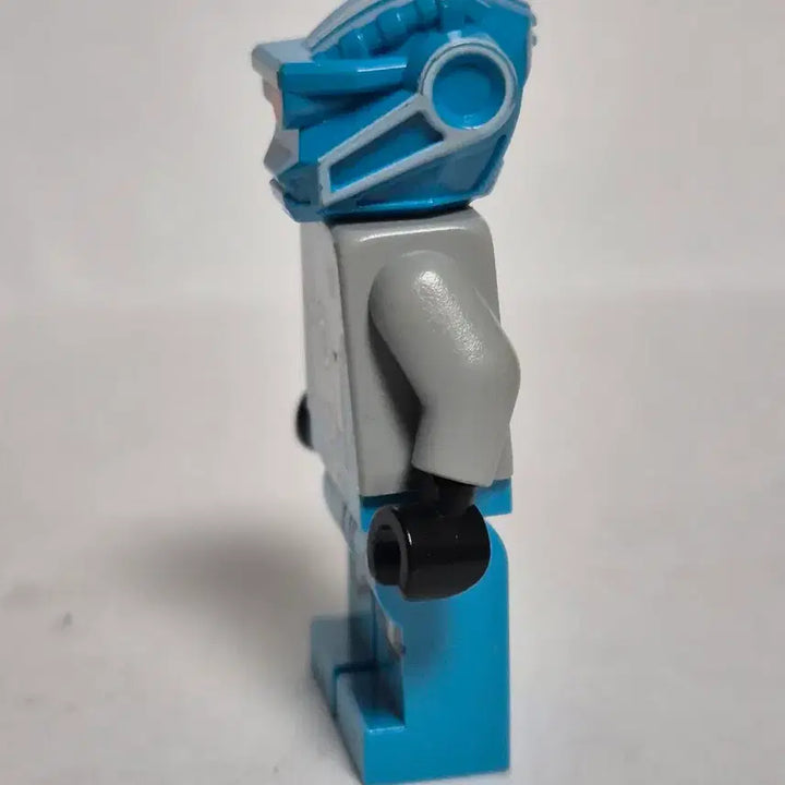 [BUNJANG] LEGO Galaxy Squad Blue Team Robot Assistant Minifigure 70700 / 레고 갤럭시 스쿼드 블루 팀 로봇 조수 미니피규어 70700