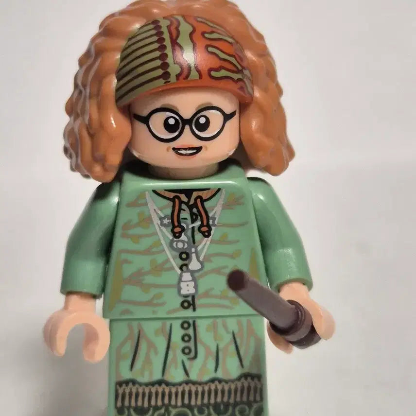 [BUNJANG] LEGO Harry Potter Professor Trelawney Minifigure Series 71022 / 레고 해리포터 트릴로니 미니피규어 71022