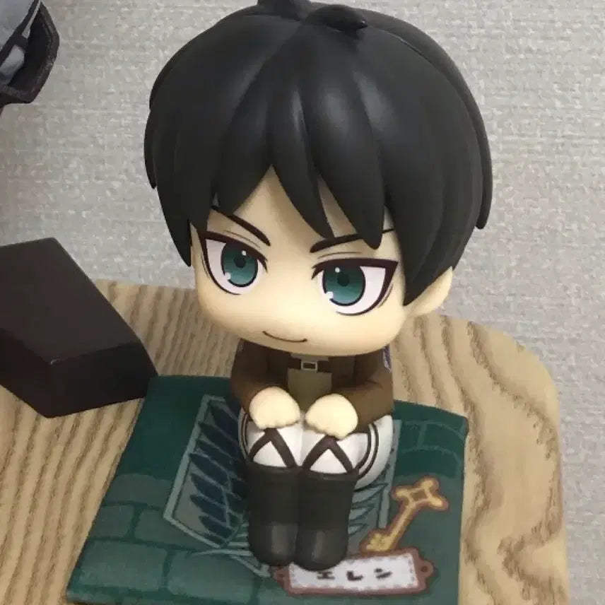 [BUNJANG] Attack on Titan Eren Yeager Lookup Figure / 진격의 거인 에렌 룩업 피규어