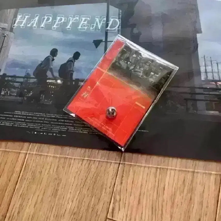 [BUNJANG] Happy End Artist Badge, Poster, Scenario Card Set / 해피엔드 아티스트 뱃지 포스터 네오소라 영화 일본영화굿즈 시나리오카드