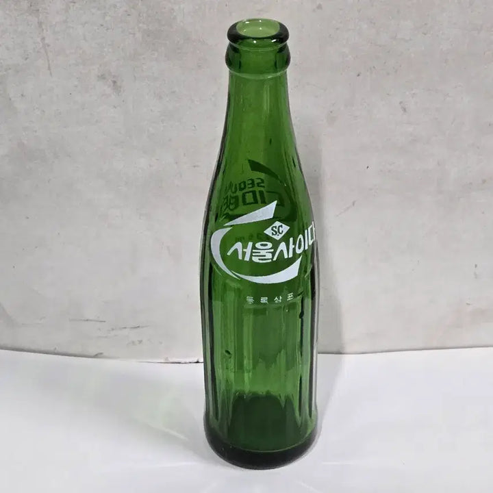 [BUNJANG] Vintage Seoul Cider Glass Bottle (1970s-1980s) / 1970~1980년대에 서울청량음료 등에서 생산되었던 빈티지 음료수 병.서울사이다 유리병