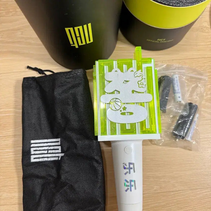 [BUNJANG] NCT Fanlight (Old Version) / nct 엔시티 응원봉 믐뭔봄(구버전)