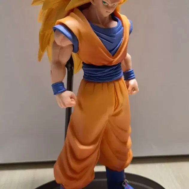 [BUNJANG] Dragon Ball DXF Super Saiyan 3 Goku Figure / 드래곤볼 dxf 초3 오공 피규어 팝니다