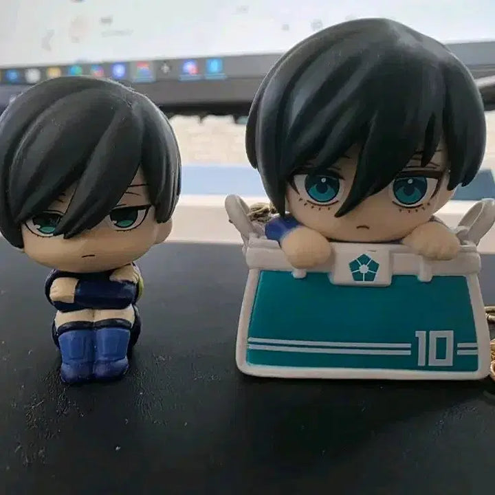 [BUNJANG] Blue Lock Rin Itoshi Seated Figure Bundle / 블루록 이토시 린 앉은 피규어 외출가방 피규어 일괄