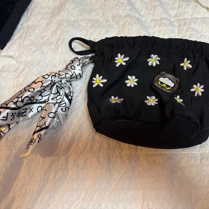 [BUNJANG] Rom&amp;nd Jo&amp;Friends G-Dragon Pouch / 롬앤 조앤프렌즈 지드래곤 파우치
