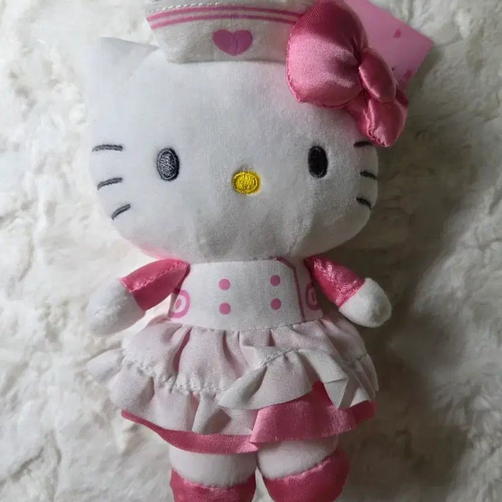 [BUNJANG] Sanrio Hello Kitty Cold Prevention Mascot / 산리오 감기대책 키티 마스코트