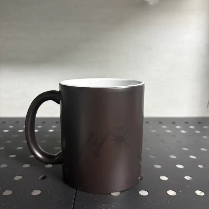 [BUNJANG] Hebi Mug Cup / Hebi 머그컵
