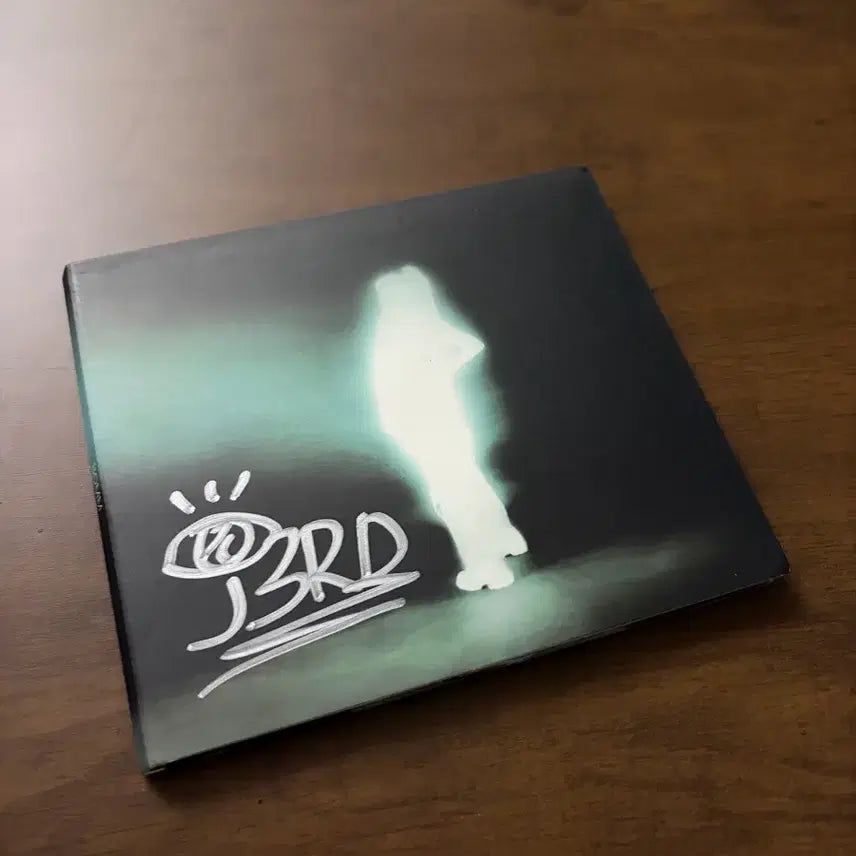 [BUNJANG] IU (아이유) BOMM Signed CD (Unsealed) / 저드 bomm cd