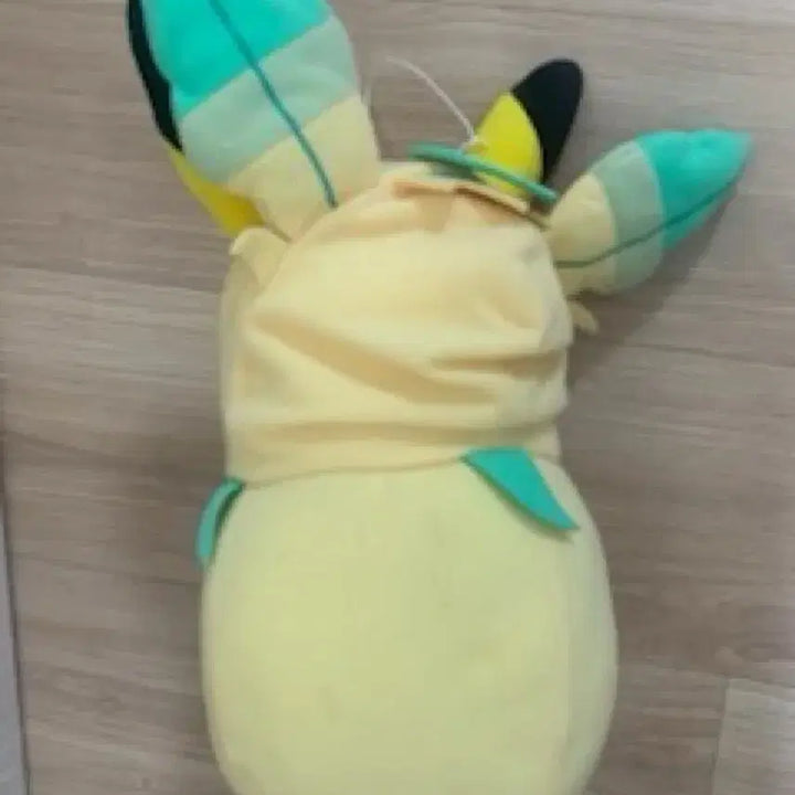 [BUNJANG] Pokemon Pikachu Nimphia Poncho Plush (Medium) / 포켓몬스터 피카츄 인형 님피아 판쵸추 판초추