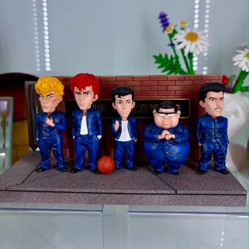 [BUNJANG] Slam Dunk Resin Statue - Shohoku High School Gate Diorama with Kaede Rukawa, Hanamichi Sakuragi, and Team Members / 슬램덩크 레진 월콜 A+ 스튜디오 백호군단 강백호 양호열 노구식 이용팔 김대남 교문디오라마