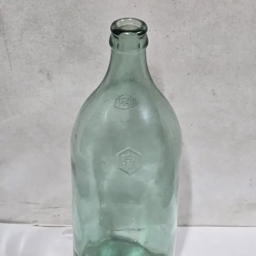[BUNJANG] 1950s-1960s Vintage Sempio Glass Soy Sauce Bottle / 1950-60년대 빈티지 샘표 유리 간장병