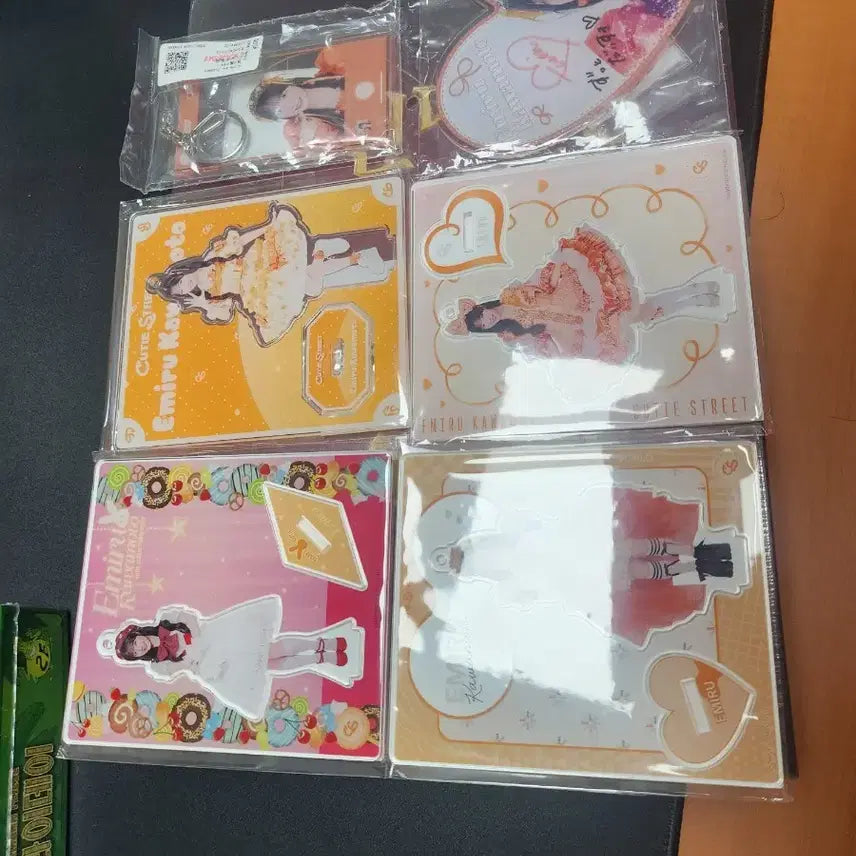 [BUNJANG] Qsto Emiru Goods Bundle Set / 큐스토 에미루 관련물품 일괄처분합니다
