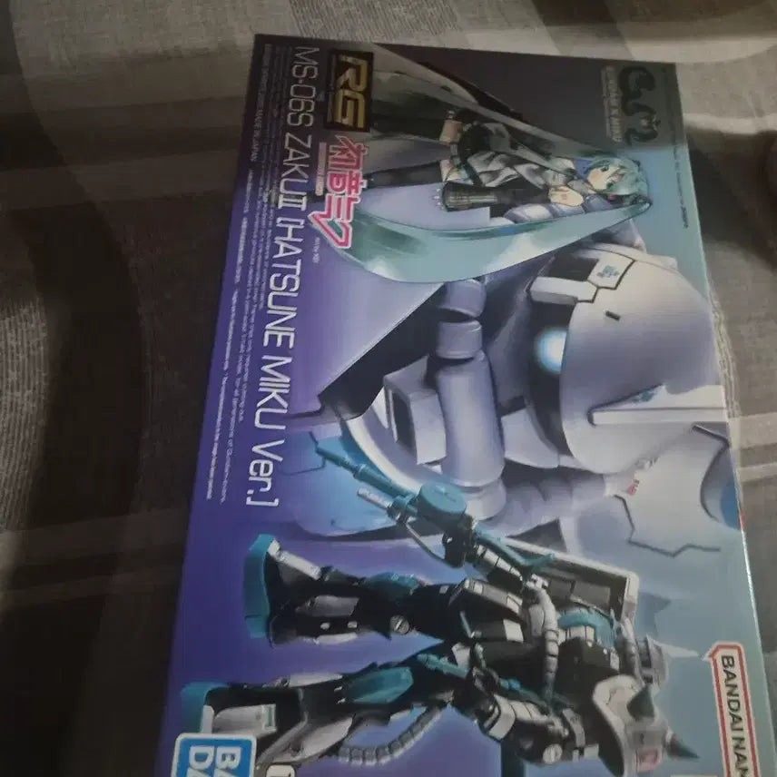 [BUNJANG] Bandai RG Zaku Hatsune Miku Ver. Model Kit / 반다이 RG 자쿠 하츠네 미쿠 Ver.
