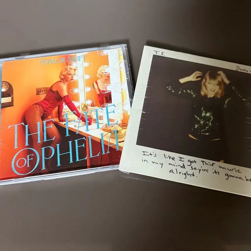 [BUNJANG] Taylor Swift The Fate of Ophelia / Shake It Off Single CD Set / 테일러스위프트 the fate of ophelia, shake it off 싱글 cd
