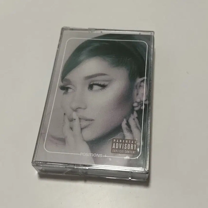 [BUNJANG] Ariana Grande Positions Limited Edition Cassette Tape (Sealed) / 아리아나 그란데 Positions 앨범 카세트 테이프