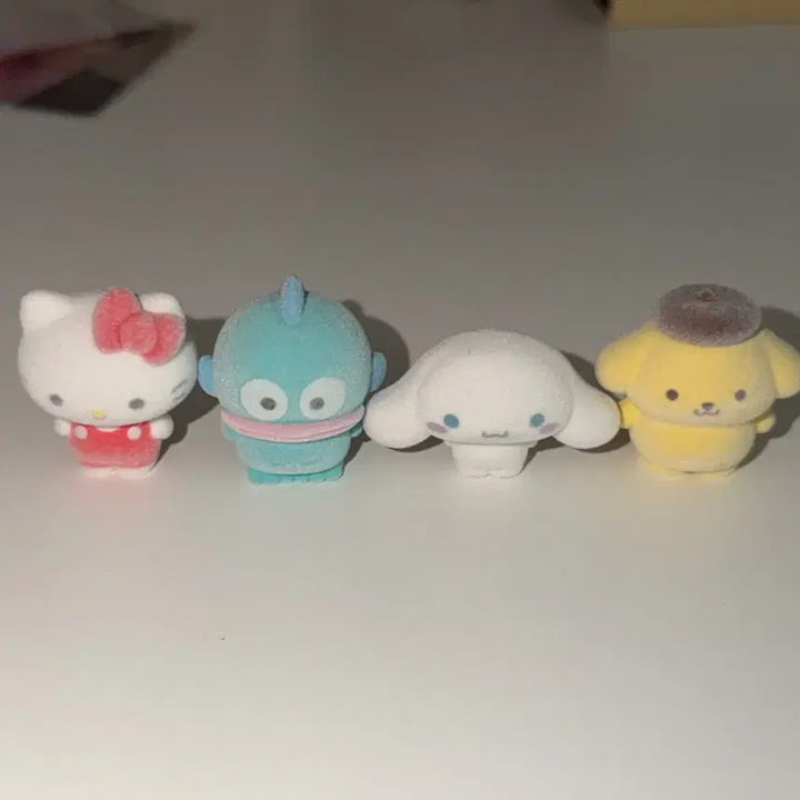 [BUNJANG] Sanrio Fluffy Floppy Gacha Set (1st Edition) / 산리오 플러피 플로키 가챠 1탄 일괄