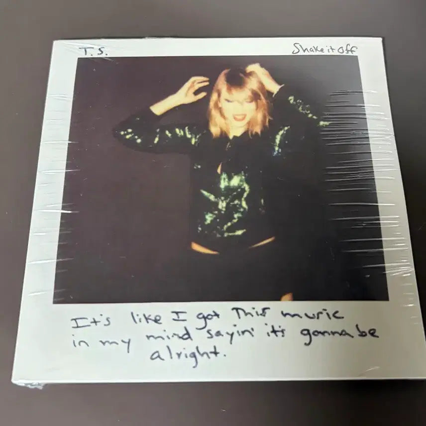 [BUNJANG] Taylor Swift Limited Edition Shake It Off CD / 한정판 테일러 스위프트 미개봉 Shake It Off 슬리브 cd