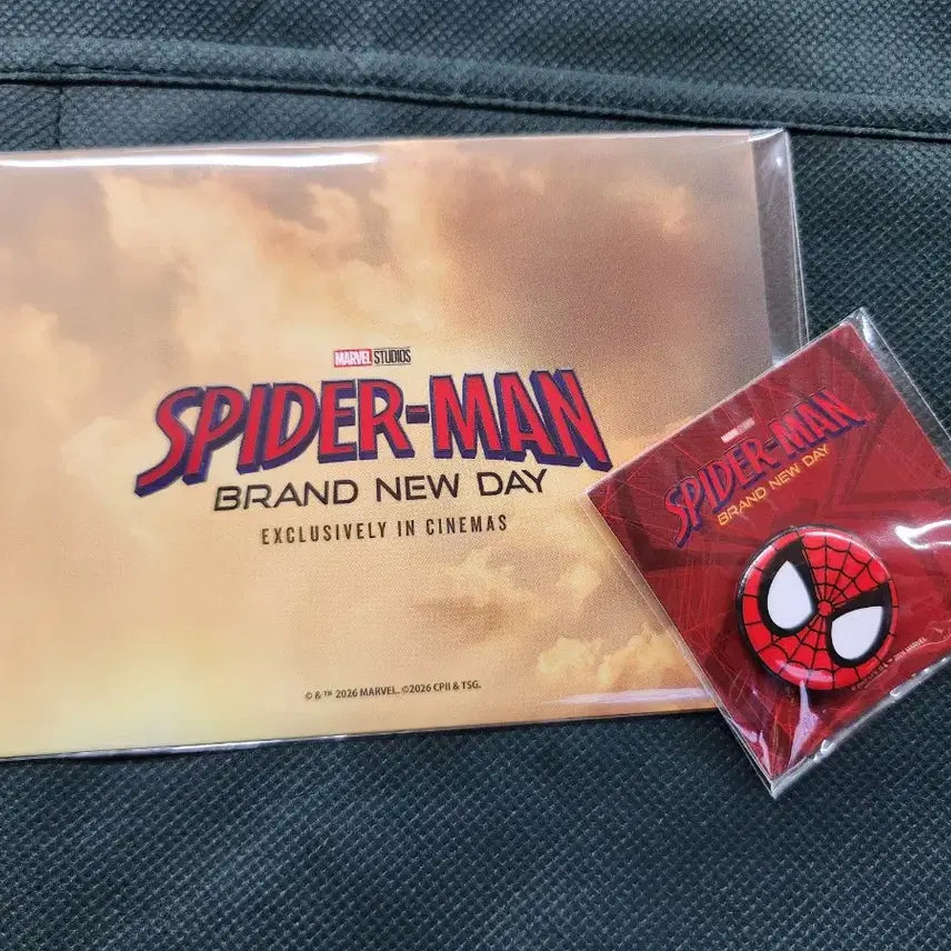 [BUNJANG] Spider-Man: Brand New Day Peter Parker AR Film Set with Badge / [피터 파커 AR 필름 + 뱃지] 스파이더맨 브랜드 뉴 데이