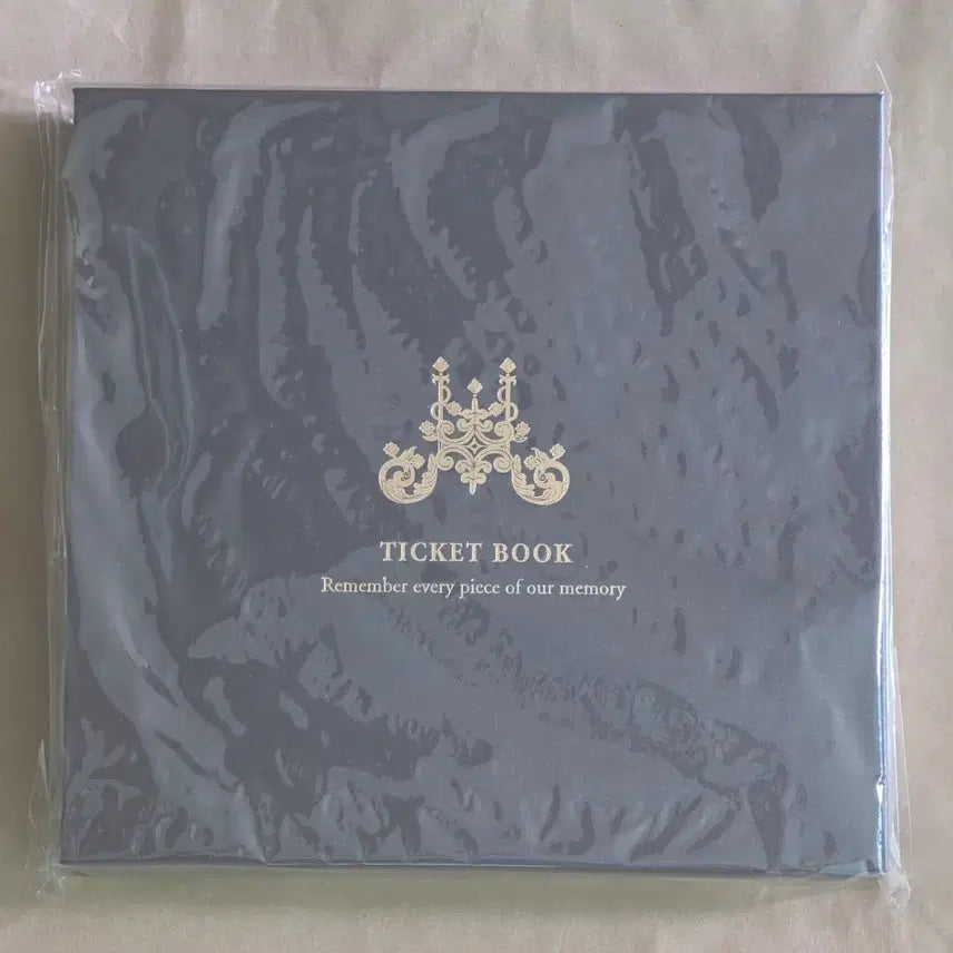 [BUNJANG] Mamamoo 2019 F/W Concert Goods Ticket Book Sealed / 마마무 2019 F/W 콘서트 굿즈 티켓북 미개봉