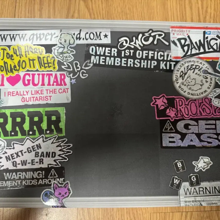 [BUNJANG] QWER 1st Membership Kit Full Set (Photocard, Poster Excluded) / QWER 1기 멤버쉽키트 풀구성
