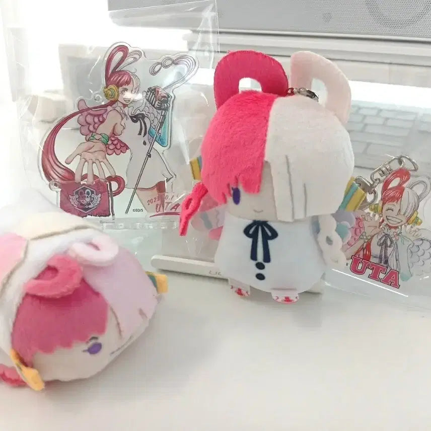 [BUNJANG] One Piece Uta Plush, Diorama Acrylic Keyring Bundle / 원피스 우타 누이 디오라마 아크릴 키링
