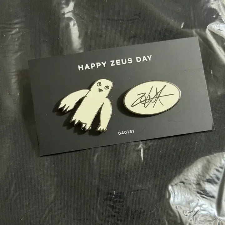 [BUNJANG] T1 Zeus Day Badge Set / 해피 제우스 데이 티원 뱃지 세트