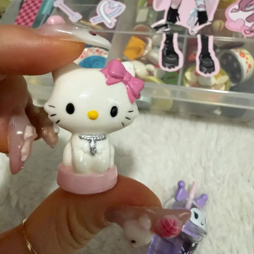[BUNJANG] Sanrio Classic Kitty &amp; Kuromi Mini Figurines / 고전키티 챠미키티 쿠로미 미니 피규어 산리오
