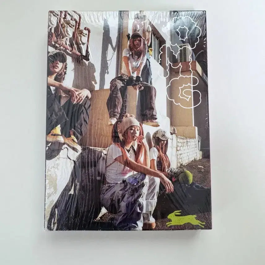 [BUNJANG] NewJeans Group Ditto OMG Album Minji Hanni Danielle Haerin Hyein Photocard / 뉴진스 단체 디토 미개봉 앨범 OMG 민지 하니 다니엘 해린 혜인 포카