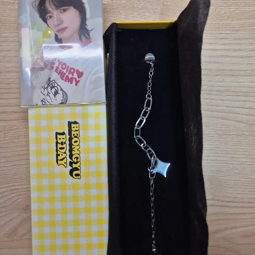 [BUNJANG] Beomgyu MD Bracelet &amp; Photocard Bundle Set / 범규 엠디 팔찌+포카
