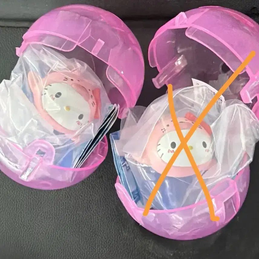[BUNJANG] Sanrio Hello Kitty Penguin Gacha / 산리오 키티 빙하 남극 가챠