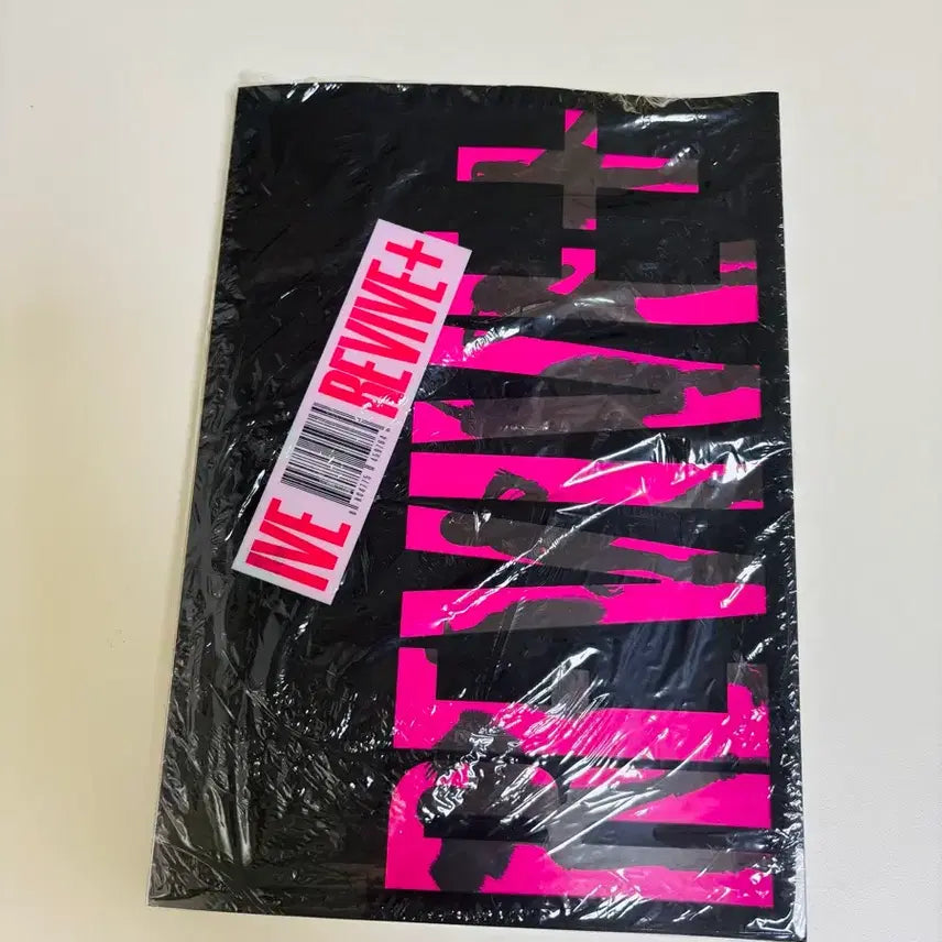 [BUNJANG] IVE REVIVE+ Album (New, Sealed) / 아이브 리바이브 앨범(새상품)