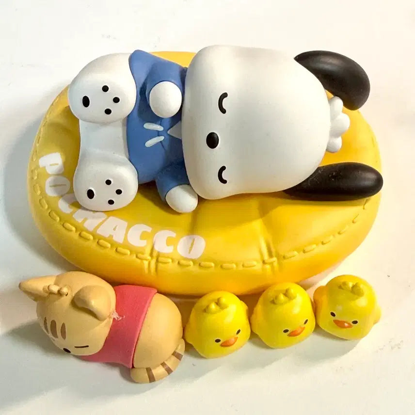 [BUNJANG] Top Mart Sleeping Pochacco Figure / 탑마트 잠자는 포차코 피규어