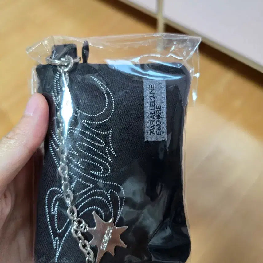 [BUNJANG] Aespa Winter Card Pouch (Sealed) / (미개봉) 에스파 윈터 카드 파우치