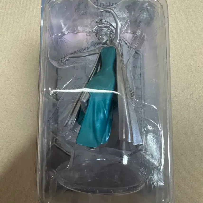 [BUNJANG] Disney 100th Anniversary Happy Lottery Frozen Elsa Figure Ornament (Sealed) / 미개봉) 디즈니 100주년 해피쿠지 겨울왕국 엘사 피규어 오너먼트